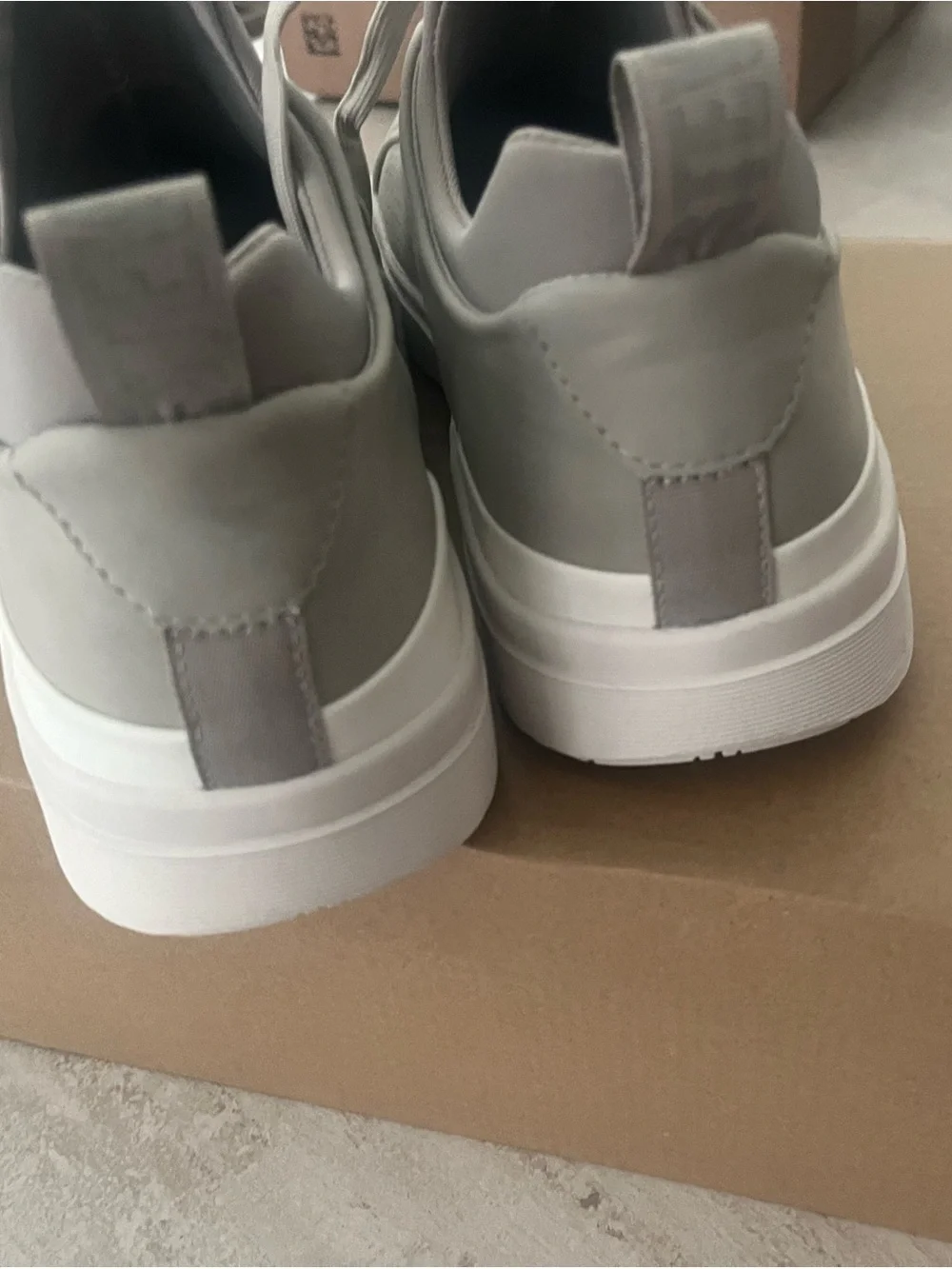 N/A light grey